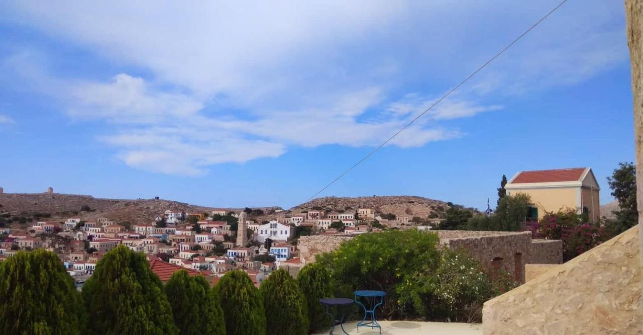 Marina Castellana Studios II Chalki Town Екстериор снимка