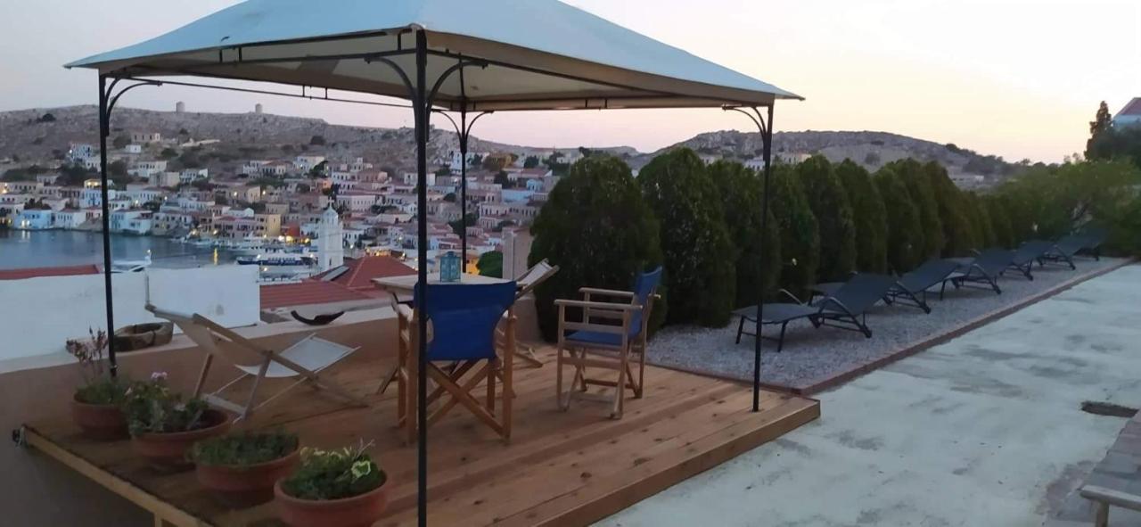 Marina Castellana Studios II Chalki Town Екстериор снимка