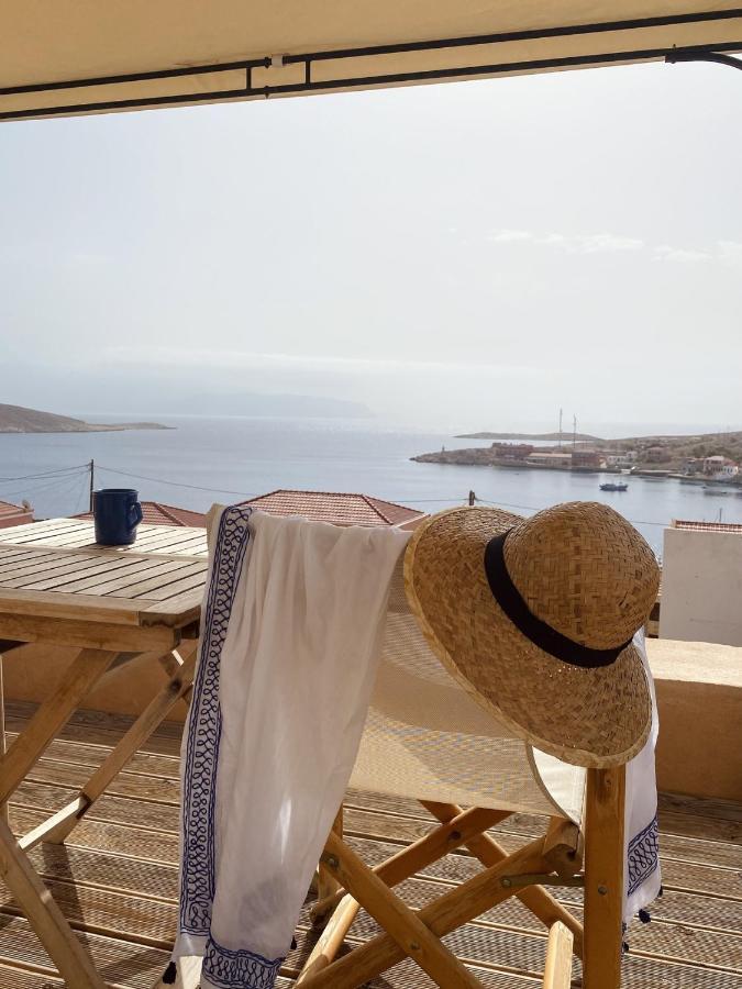 Marina Castellana Studios II Chalki Town Екстериор снимка