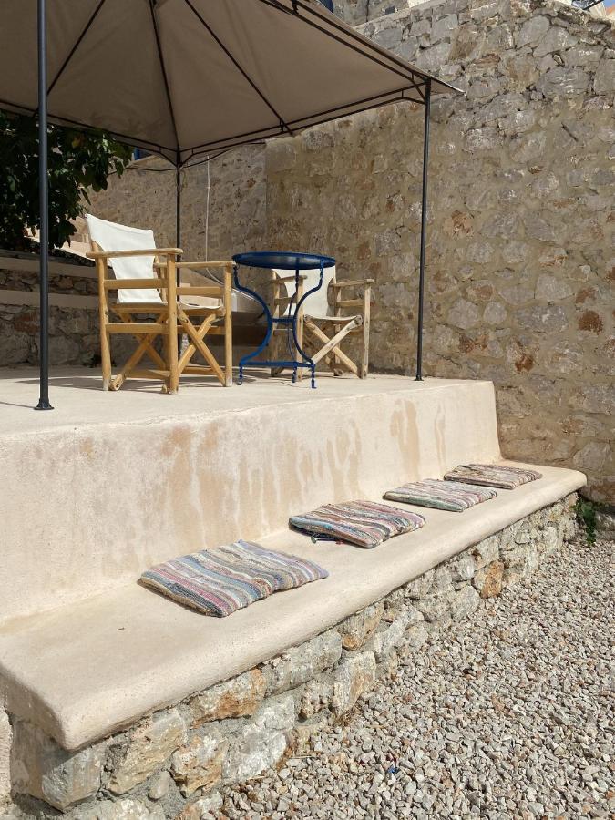 Marina Castellana Studios II Chalki Town Екстериор снимка