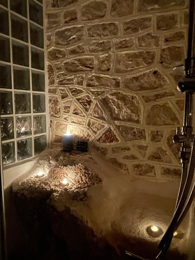 Marina Castellana Studios II Chalki Town Екстериор снимка