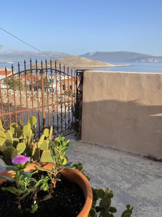 Marina Castellana Studios II Chalki Town Екстериор снимка