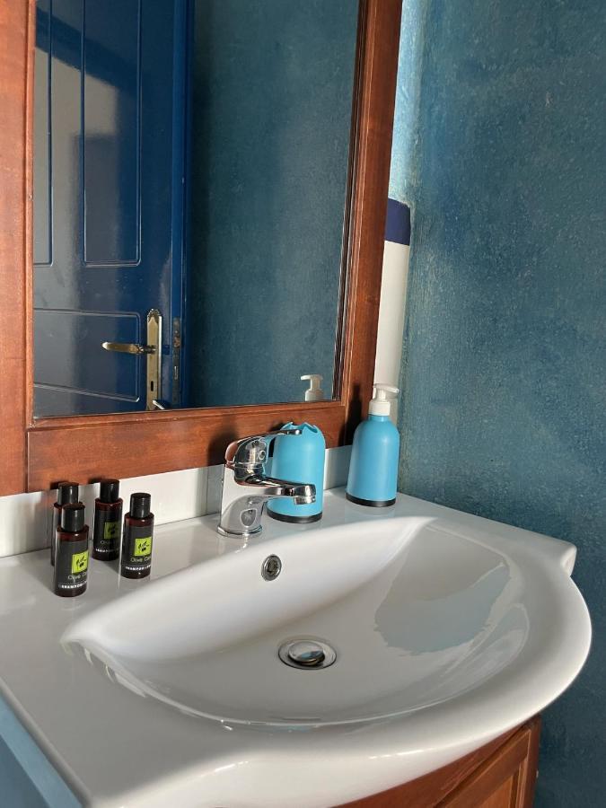 Marina Castellana Studios II Chalki Town Екстериор снимка