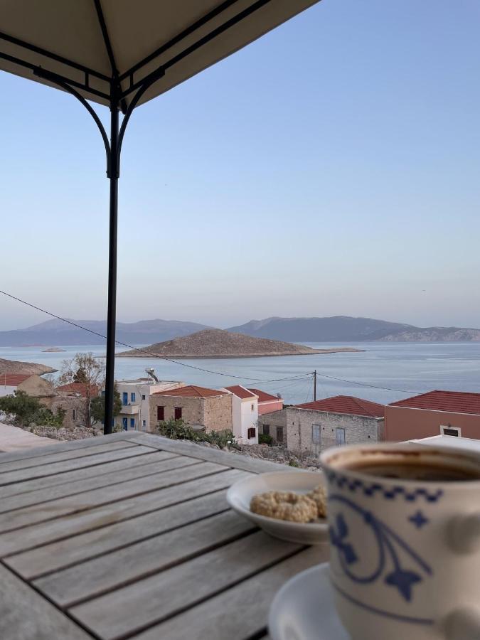 Marina Castellana Studios II Chalki Town Екстериор снимка