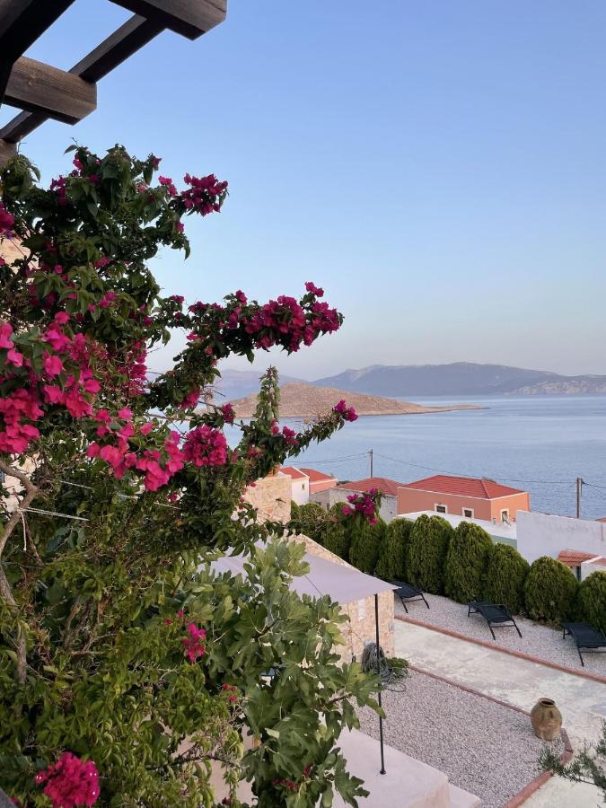 Marina Castellana Studios II Chalki Town Екстериор снимка