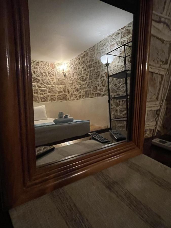 Marina Castellana Studios II Chalki Town Екстериор снимка